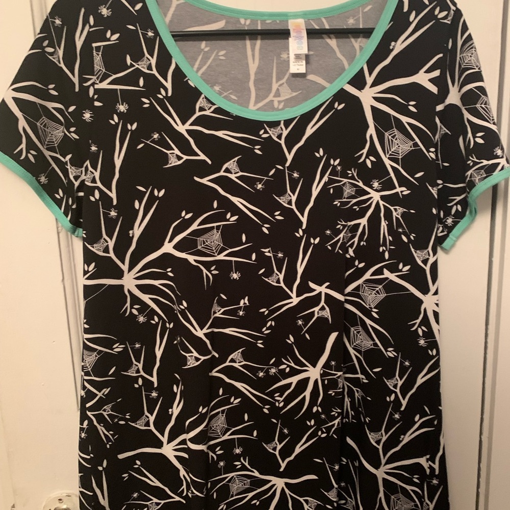 Halloween lularoe classic t